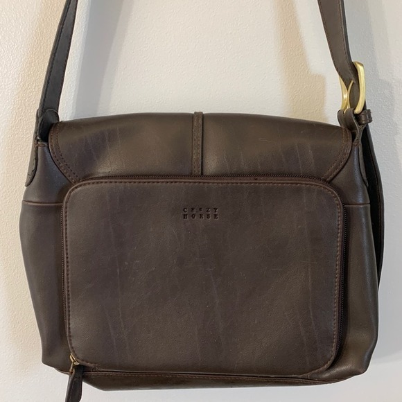 Liz Claiborne crazy horse cross body with wallet - Picture 3 of 7